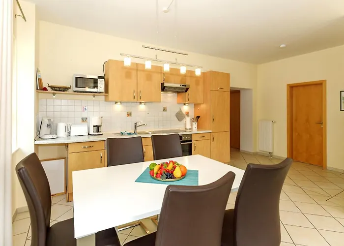 Elsa _wohnung 5_ Рерик